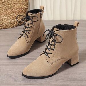 Women’s Lace-Up Block Heel Ankle Boots in Tan